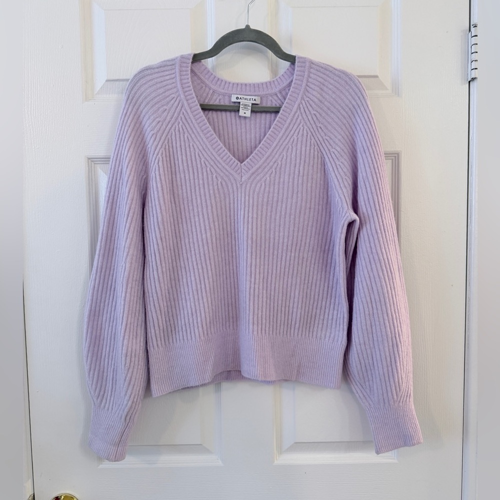 Athleta ‘Layover’ Lavender/Purple V-Neck Merino Wool Sweater - Women’s M